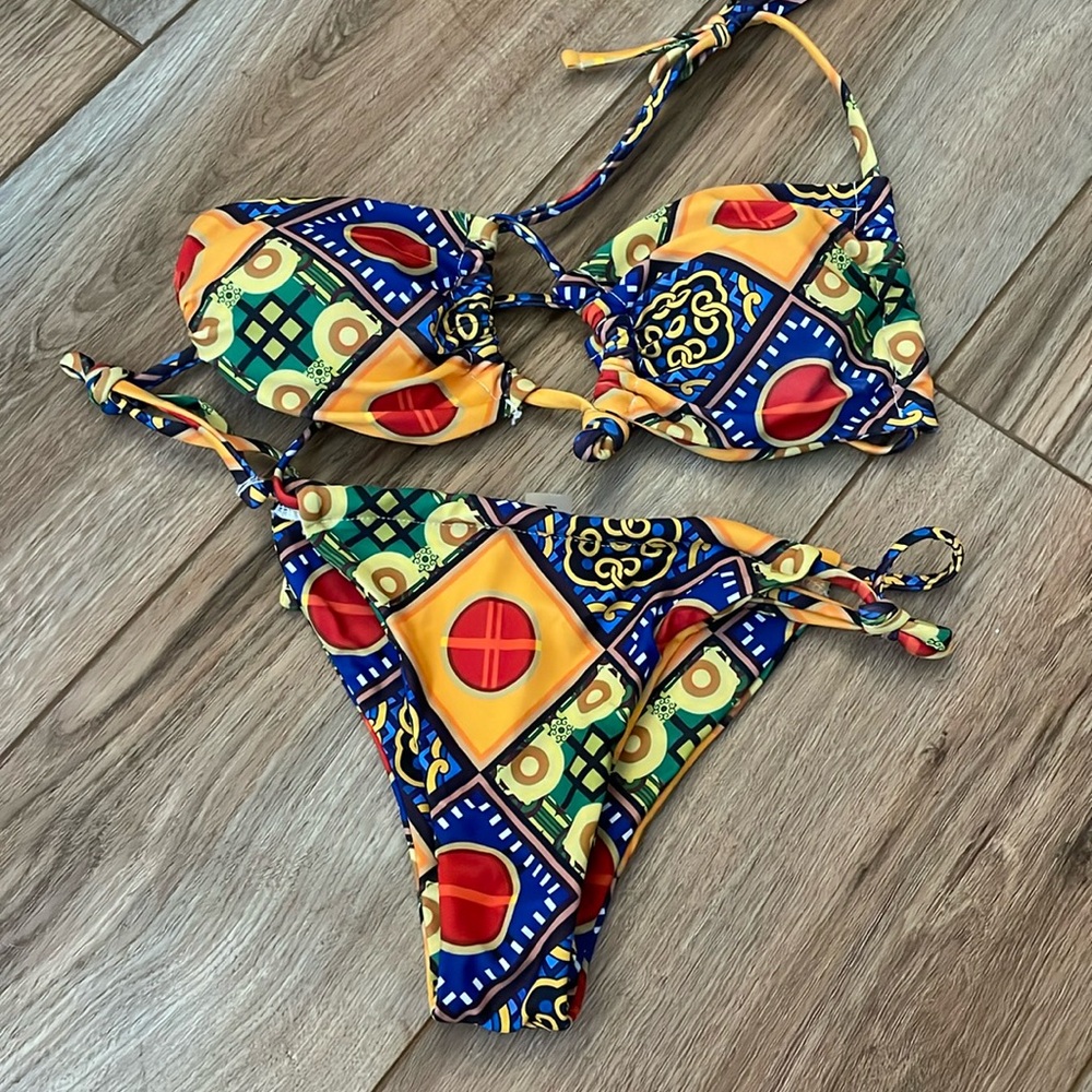 Bikini